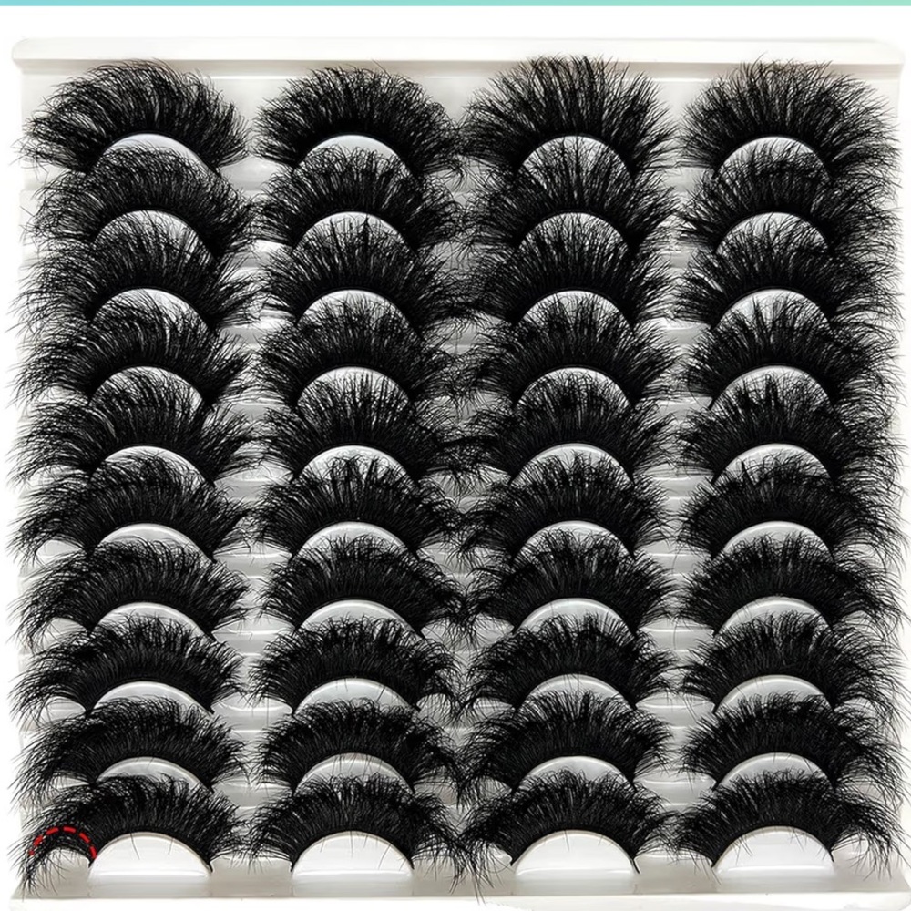 SALE‼️ Dramatic Black False Eyelashes Set